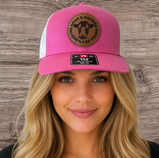 LEATHER PATCH TRUCKER HAT PINK/WHITE