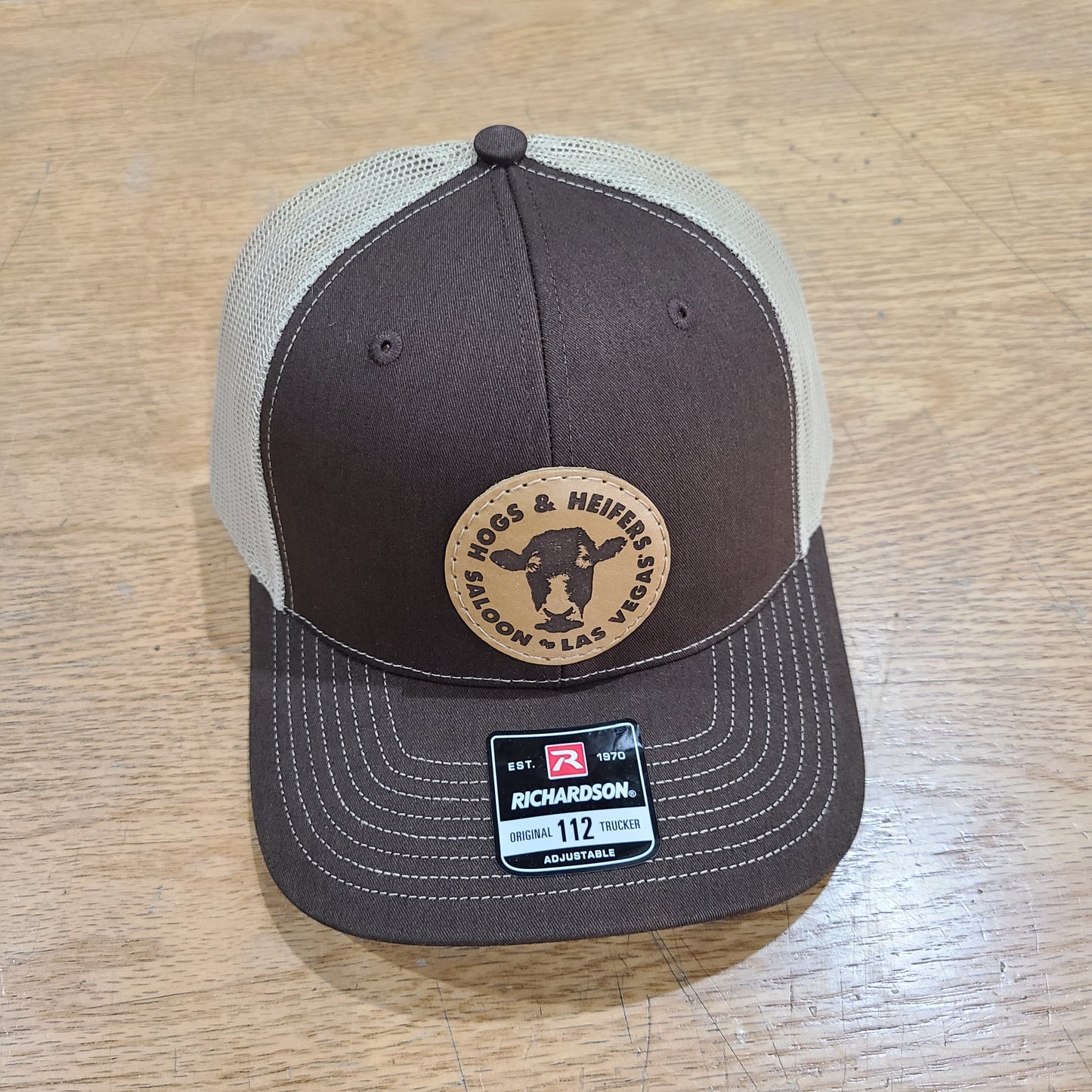 LEATHER PATCH TRUCKER HAT COFFEE/KHAKI