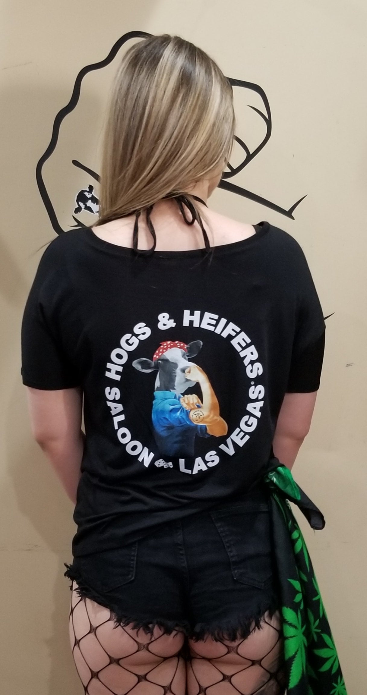 BESSIE SCOOP NECK - CLOTHING