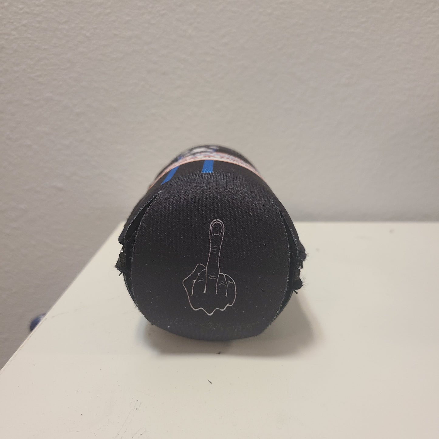 LARGE MAGNETIC ZIPSIP KOOZIE